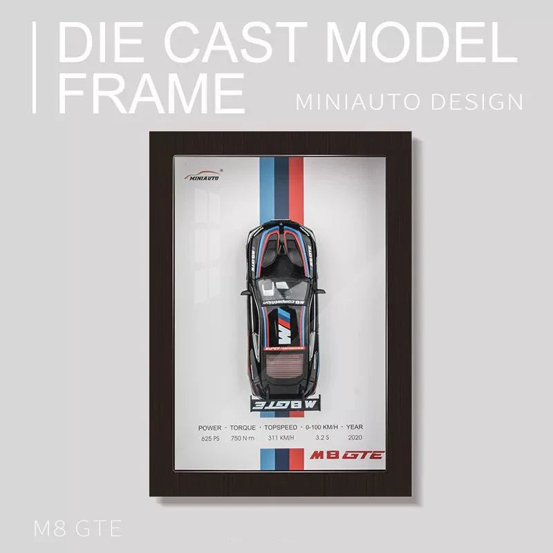 Model samochodu sportowego w skali 1:32 – metalowy (stop), realistyczna replika 3D, w formie obrazu do zawieszenia